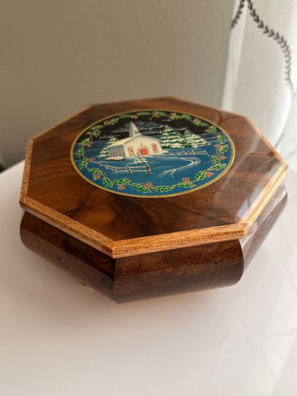 Vintage Heritage House Collectors Musical Jewelry Box Wood Inlay
